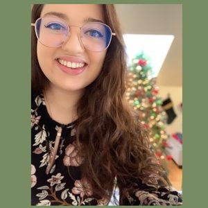 Meet your Posher, Anna-maria